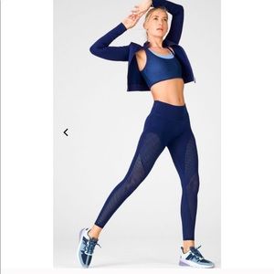 Alert 🚨 Fabletics 3 piece outfit